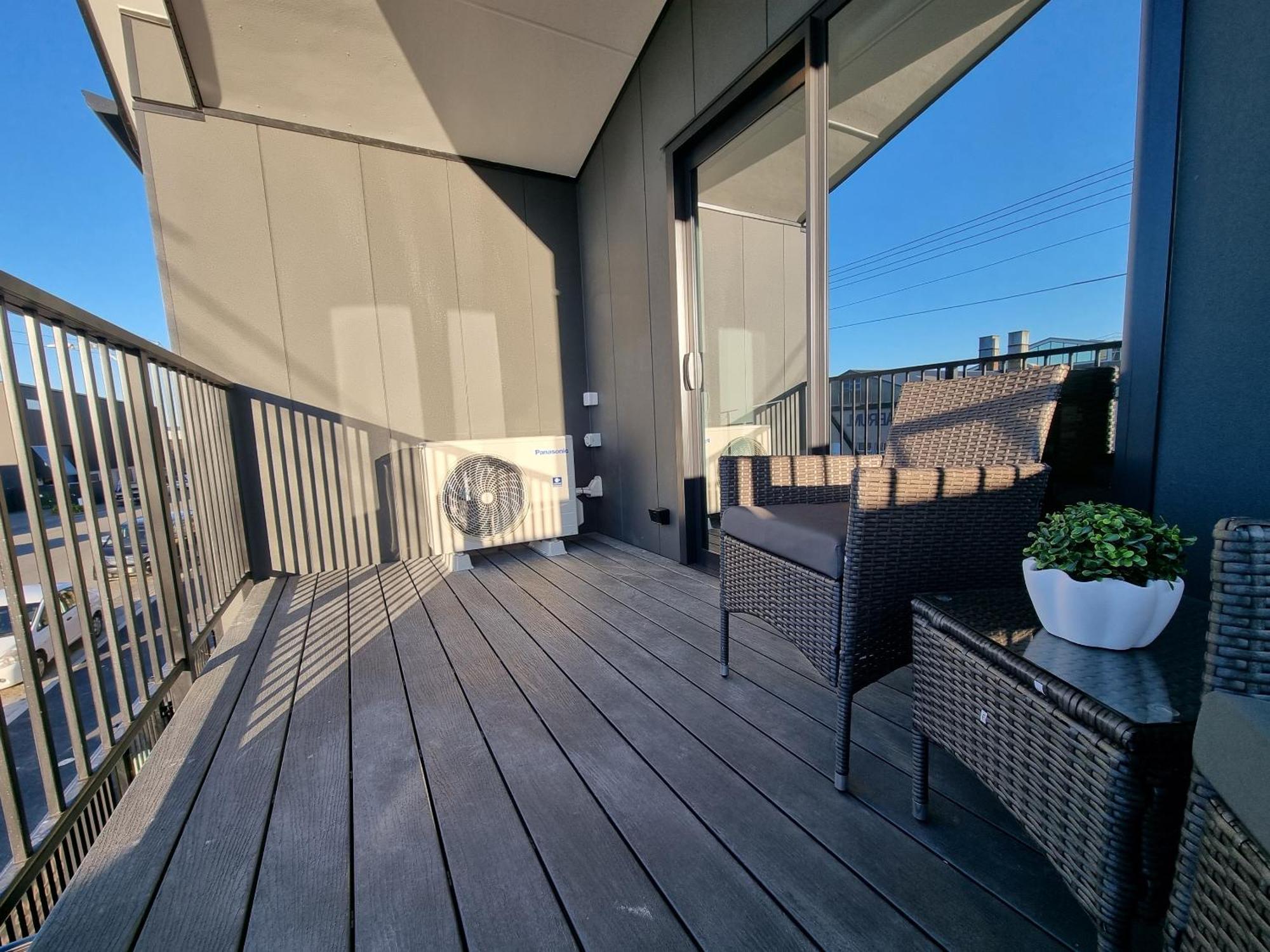 Brand New Central Studio On Wilmer Christchurch Exterior photo